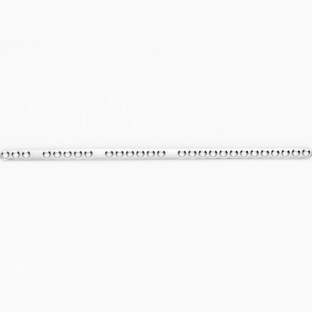 1.5mm Cuttable Plates with Spaces1.5/2.0 Screws 27 Holes 120 mm Long - Surgical SystemsCuttable Plates VetInst